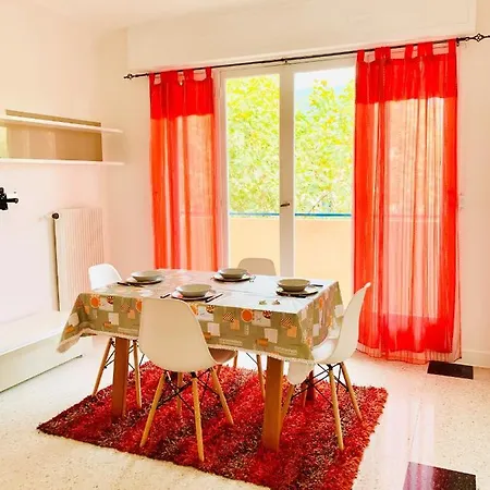 Dependence Le Pygmalion Apartment